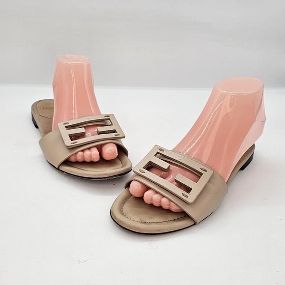 Fendi Baguette FF Leather Sandals Tan Size 39 (US 8.5) - Picture 10 of 15